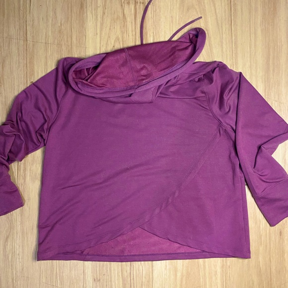 Large cropped sweatshirt - Picture 3 of 3